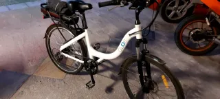 Bicicleta Eléctrica GLOP Blanca