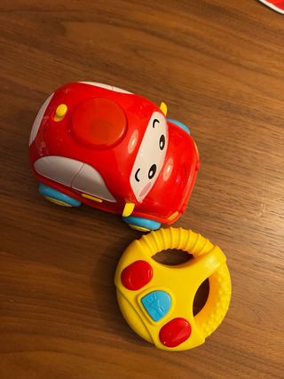 Coche teledirigido rojo infantil