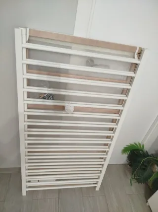 Cuna blanca para bebé