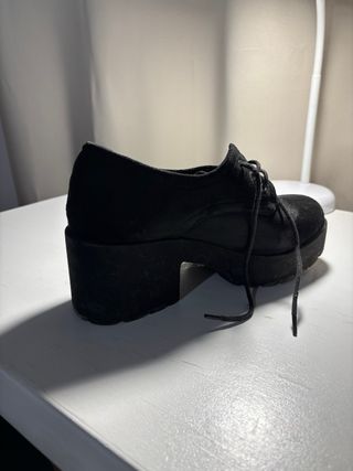 Zapatos de tacón negros invierno
