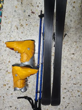 Conjunto Esquí Junior: Botas, Esquís y Bastones