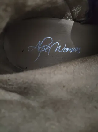 Botines mujer tachas marrones