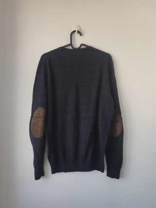 Suéter Negro con Coderas