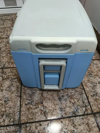Nevera familiar playa con ruedas