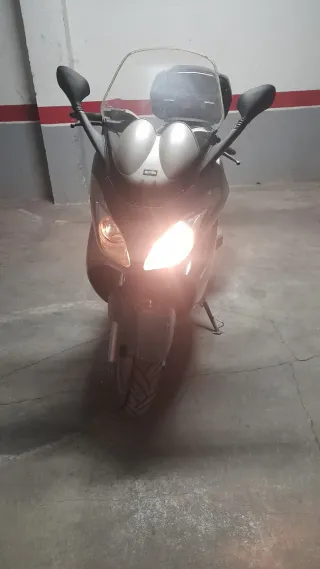 Aprilia Atlántic 125cc - 9900 km