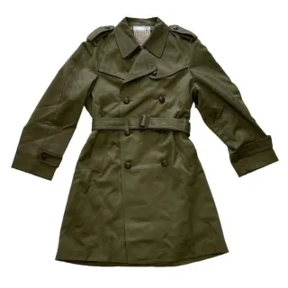 Gabardina corte militar verde oliva