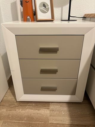 2 mesitas, sinfonier y cabecero cama 150