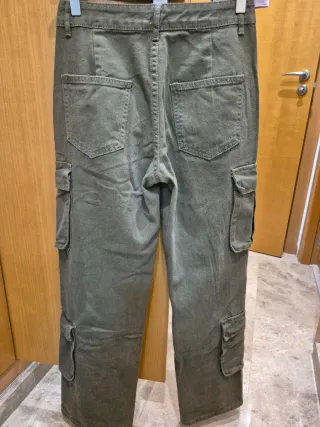 Conjunto Pantalón Cargo t.36 y Camiseta Talla XS