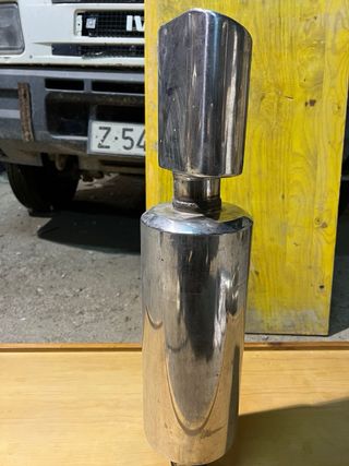 Salida de escape ovalada cromada