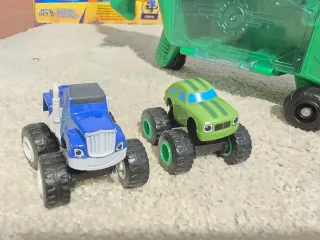 Blaze y los Monster Machines LOTE