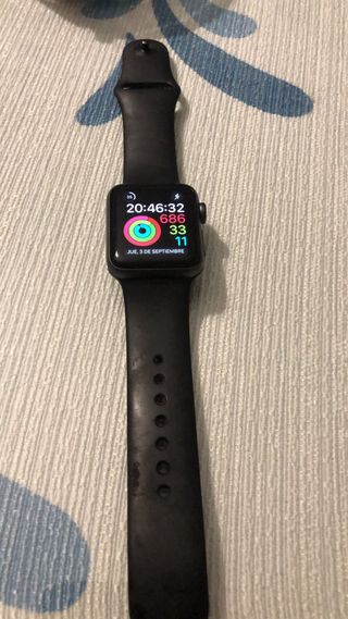 iPhone 14 y Apple Watch Series 3