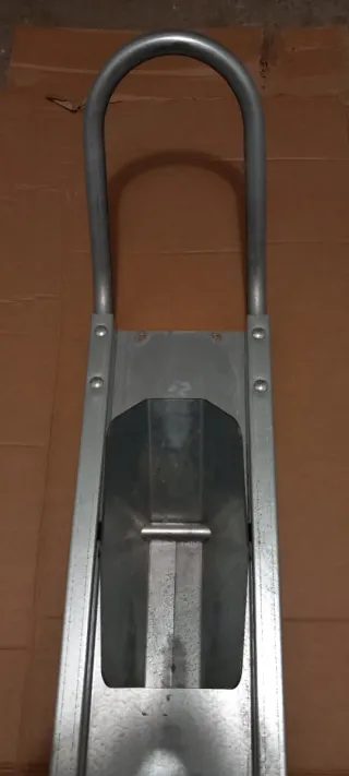 Se vende carril de moto para remolque