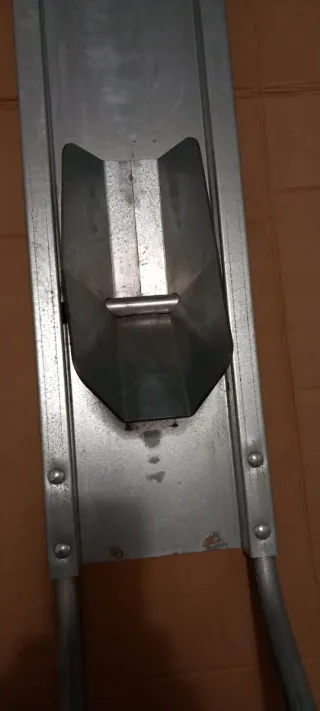 Se vende carril de moto para remolque