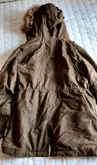 Chaquetón verde Pull&Bear Talla M