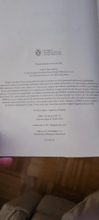 Libro ficción novela negra