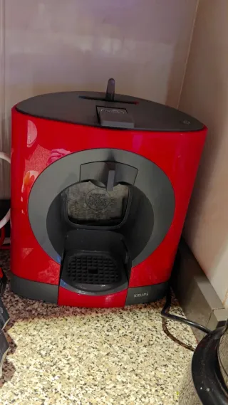 Cafetera Roja y Negra