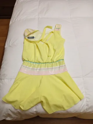 Mono amarillo tirantes lentejuelas talla 10