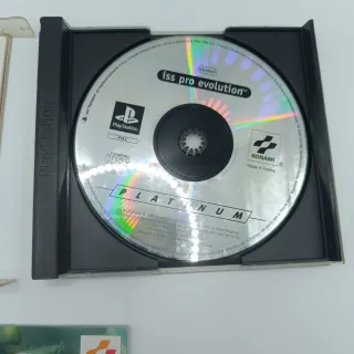 ISS Pro Evolution PS1 PAL Completo Funzionante