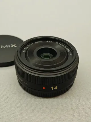 Cámara Panasonic Lumix GX9 + Objetivos