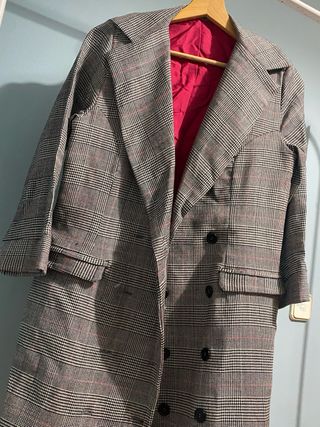 Abrigo largo cuadros mujer