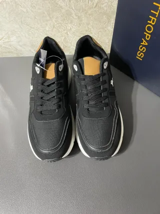 Sneakers uomo Quattropassi nere taglia 40 nuove