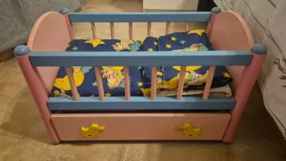 Cuna y armario para muñeca Baby Born