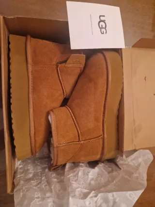 Botas Ugg Marrones Talla 39 Nuevas sin estrenar