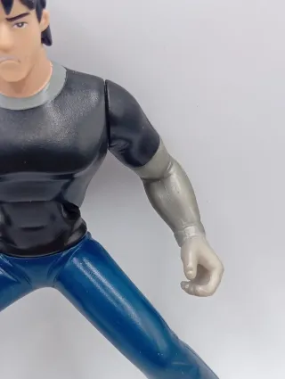 Action Figure Ben 10 Kevin levin