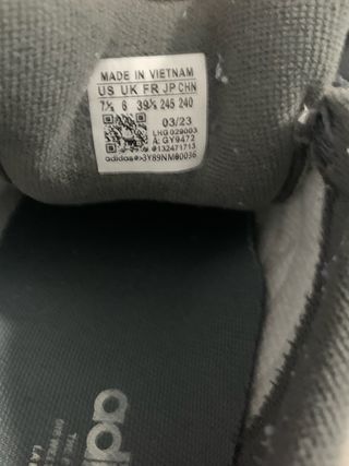 Adidas Campus grises y blancas