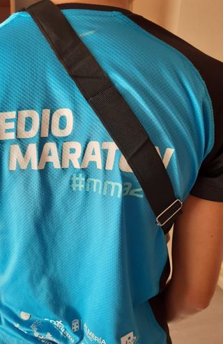 OFERTA Pack 2 Bolsos: para hombre y mujer. En mano