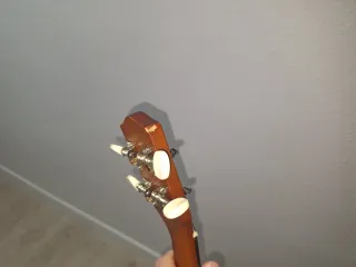 Ukelele Daytona con afinador