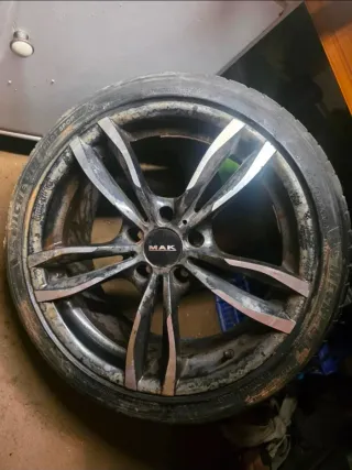 Llanta Mak Luft 225/40Z/R18 92Y con Neumático