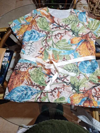 Camisa de vestir encaje estampado forrado. España.