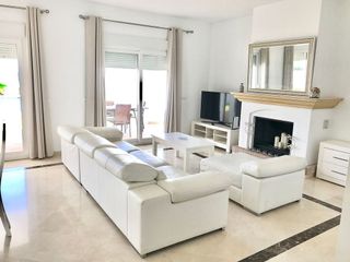 Chalet en alquiler en El Faro de Calaburra - Chaparral en Mijas