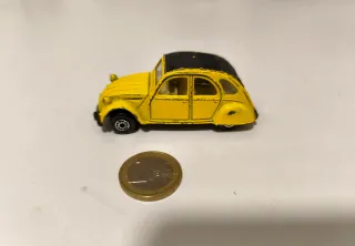Citroen 2CV McToy 1:64 Amarillo