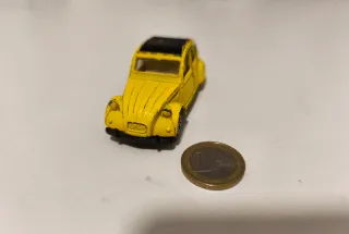 Citroen 2CV McToy 1:64 Amarillo