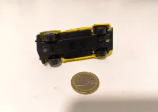 Citroen 2CV McToy 1:64 Amarillo