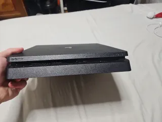 PS4 Slim con 1 mando, precio negociable