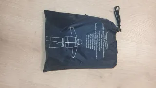 Chaqueta y pantalón impermeable reflectante