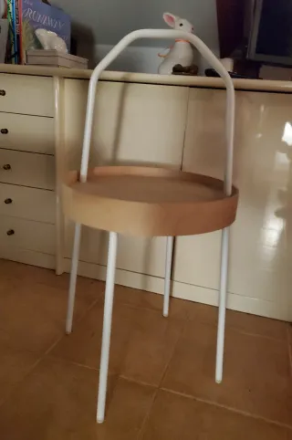 Mesa auxiliar redonda Ikea