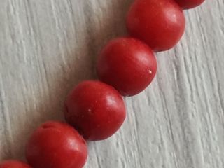 Collana vintage corallo rosso con chiusura dorata
