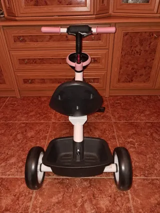 Triciclo niña rosa y blanco