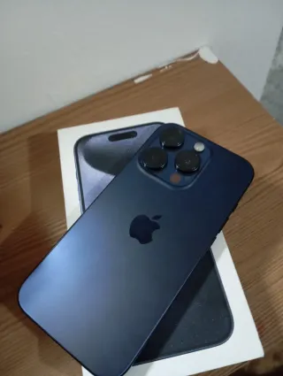iPhone 15 Pro Azul Marino