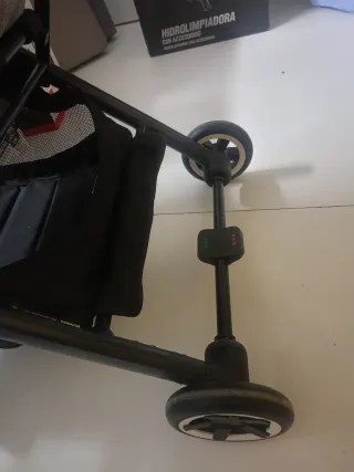 Silla de paseo ligera y cómoda