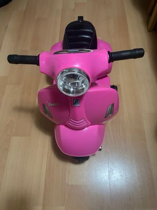 Moto eléctrica Vespa Rosa Niños