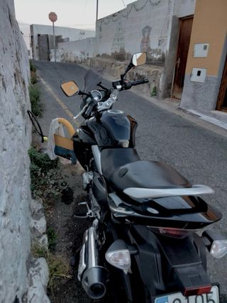 Moto Suzuki Inazuma 250 Naked