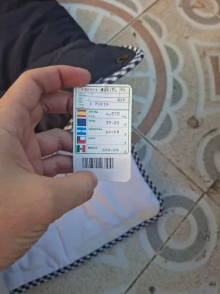 Cuna de bebé transportable con cobertor