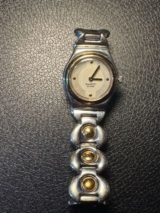 Vintage Swatch Swiss Watch – Elegant Steel Bracele