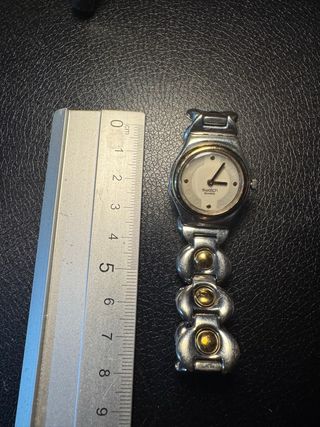 Vintage Swatch Swiss Watch – Elegant Steel Bracele