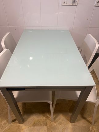 Mesa de cocina cristal y metal